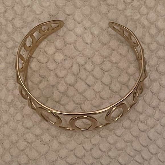 Sarah Coventry Cuff Bracelet, Open Work, Gold Tone, Signed - Picture 2 of 7